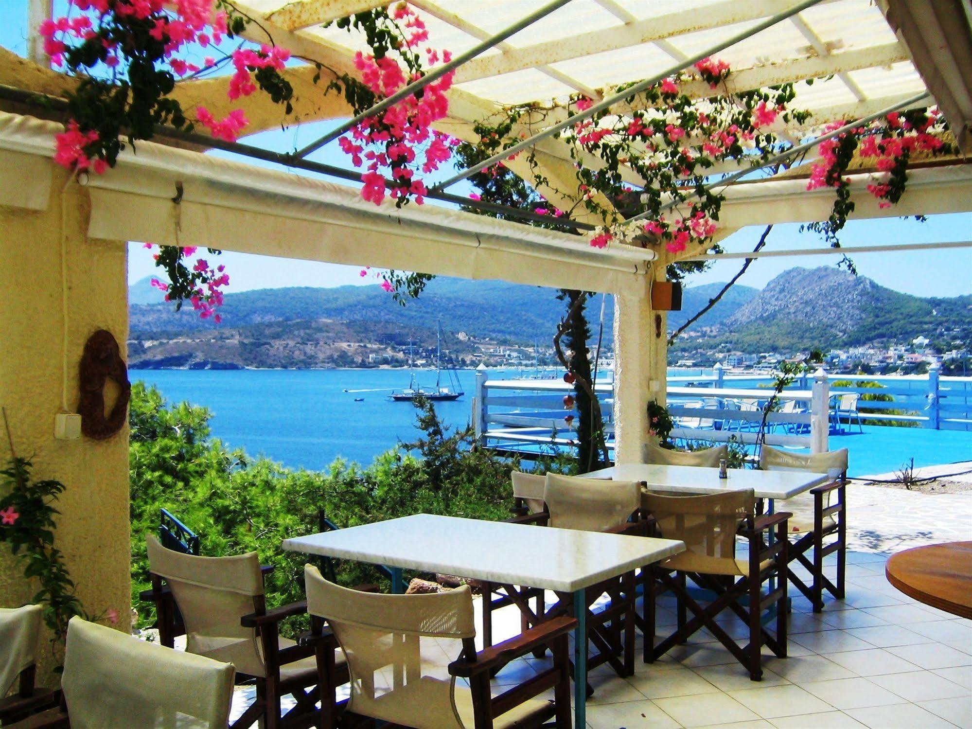 Kavos Bay Seafront Hotel Agia Marina  Exterior foto