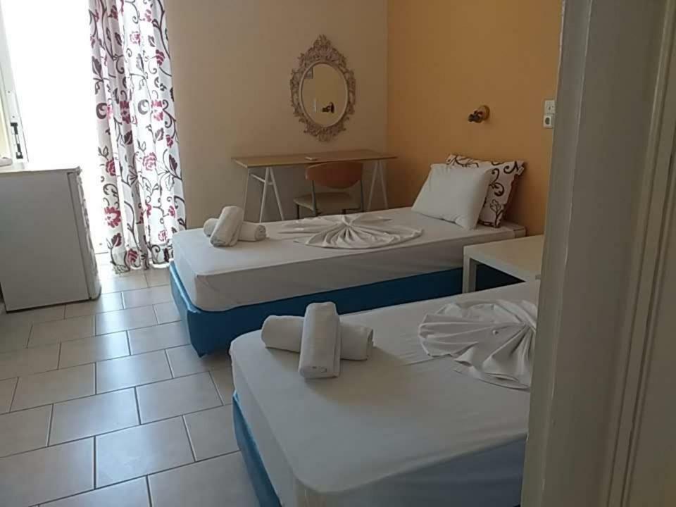 Kavos Bay Seafront Hotel Agia Marina  Exterior foto